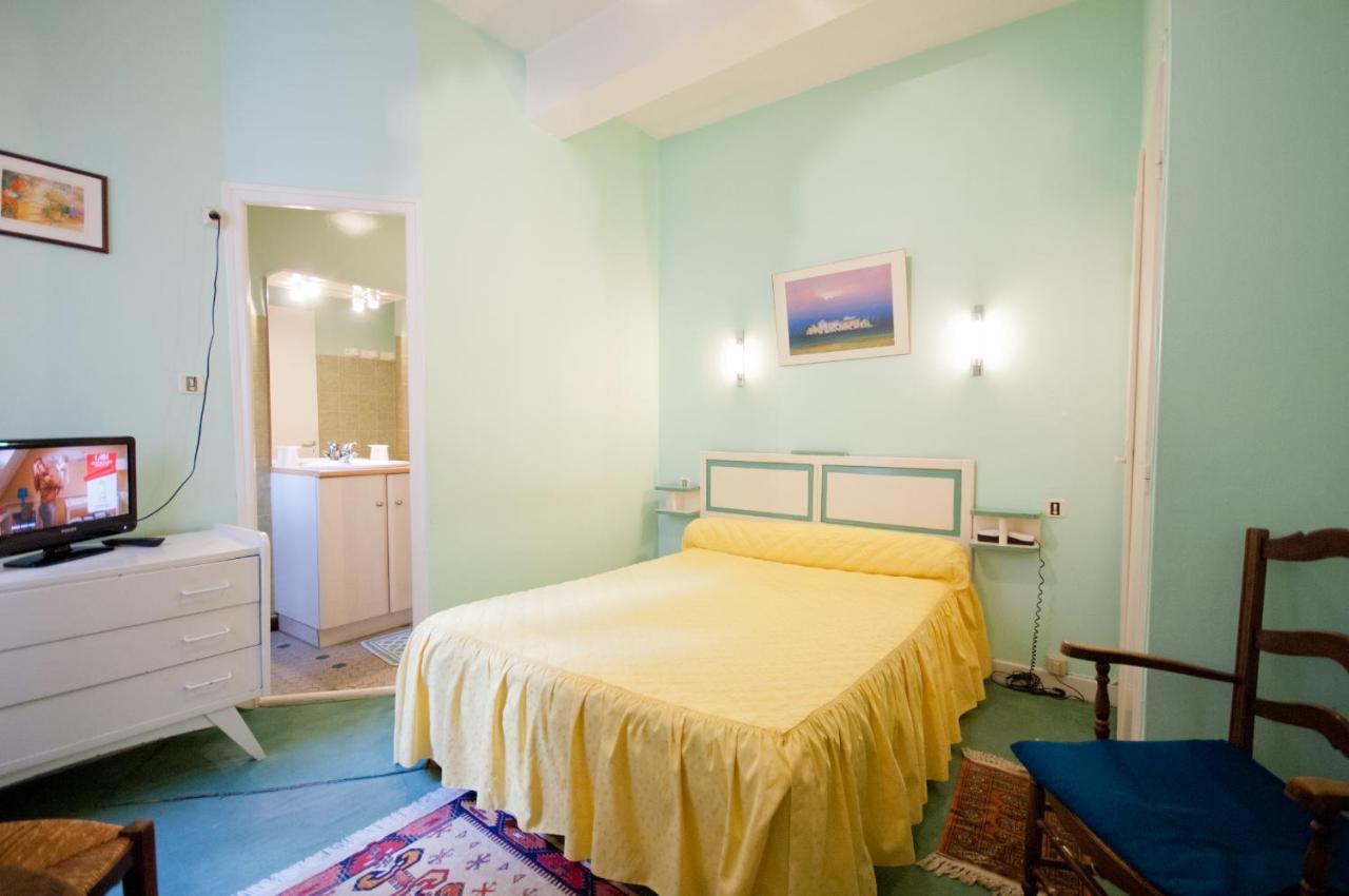 Hotel Saint Vincent Bagneres-de-Bigorre Exterior photo