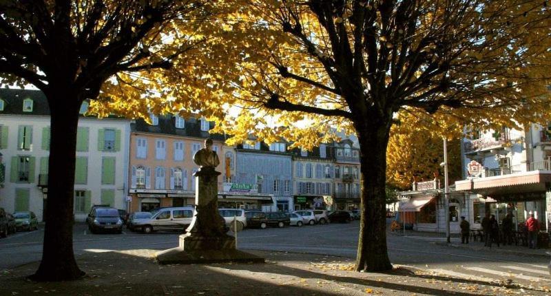 Hotel Saint Vincent Bagneres-de-Bigorre Exterior photo